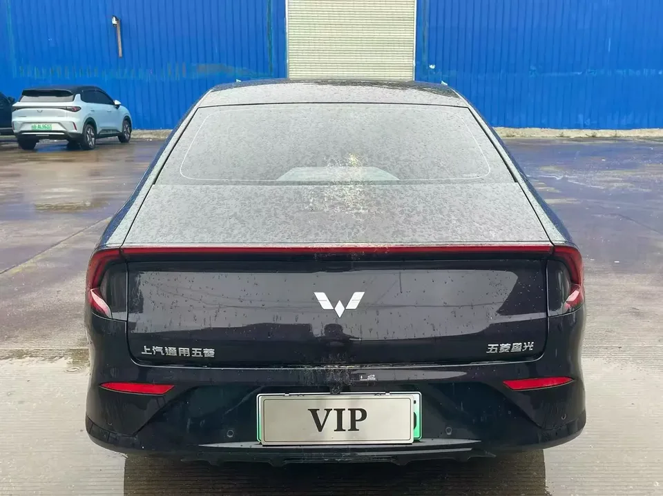 Wuling Starlight EV Wuling Starlight EV 2025 610km Smart Flagship 2025 — thumbnail 2