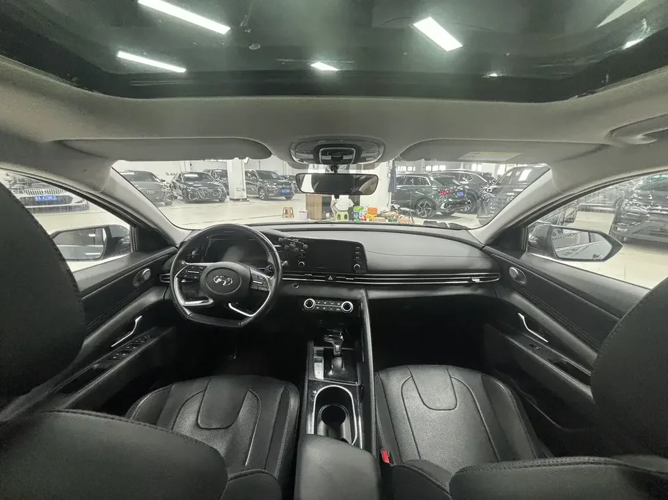 Hyundai Elantra Elantra 2021 1.5L CVT GLX Elite Edition 2022 — миниатюра 5