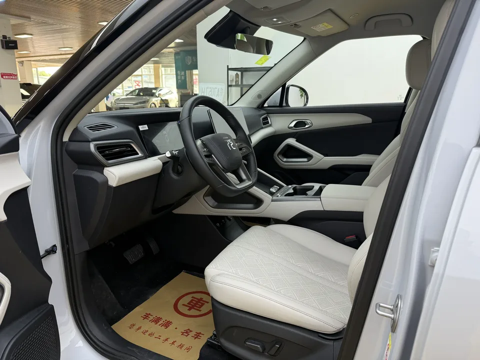BYD Yuan Up Yuan UP 2025 Intelligent Driving Edition 401KM Leading Type 2026 — thumbnail 3