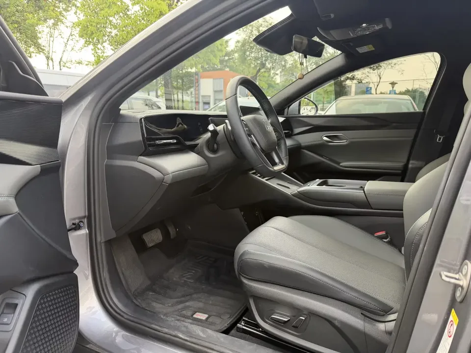BYD Qin L EV Qin L EV 2025 470KM Leading Model 2025 — thumbnail 5
