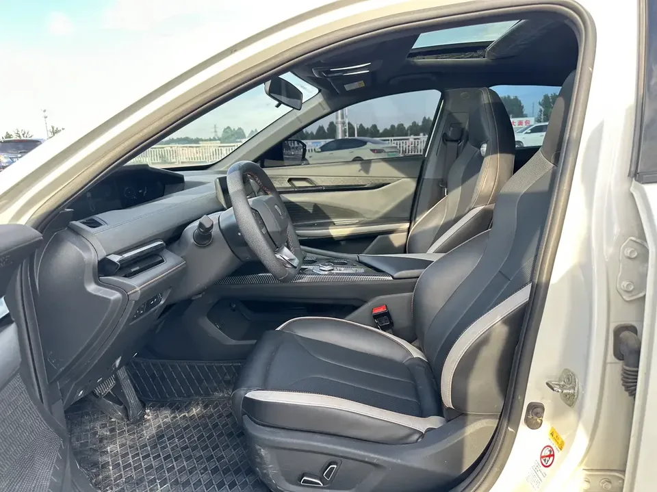 Changan UNI-V Changan UNI-V 2023 1.5T Premium 2024 — thumbnail 5