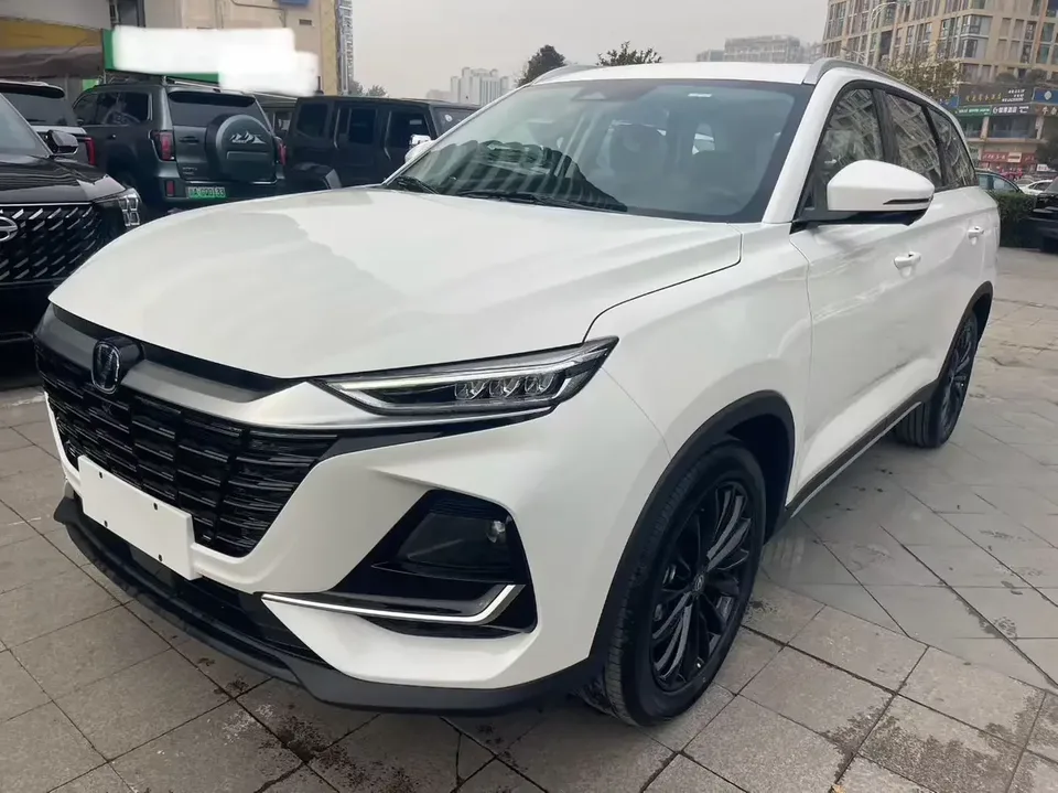 Changan CS75 Changan CS75 2026 PRO 1.5T DCT Premium 7-seater 2026 — photo 1, buy with delivery to Moscow