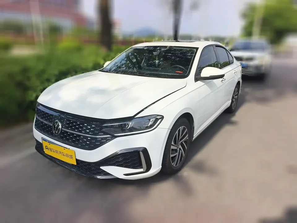 Volkswagen Lavida Lavida 2023 Modified 1.5L Automatic Starry Sky 5 Million Edition 2023 — photo 1, buy with delivery to Moscow