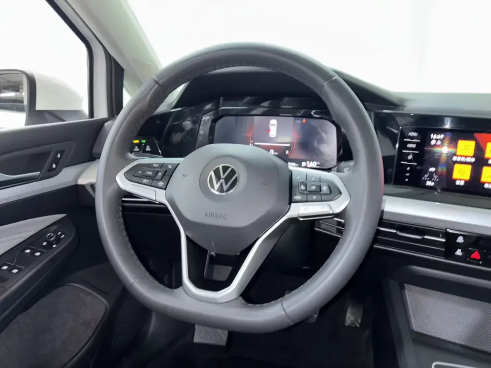 Volkswagen Golf golf 2023 280TSI DSG Pro 2023 — thumbnail 4