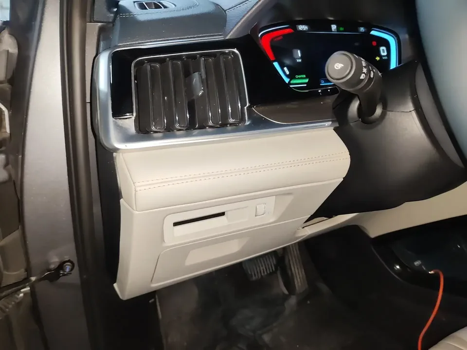 BYD Song PLUS DM Song PLUS DM 2021 DM-i 110KM 2WD Flagship 2023 — thumbnail 4