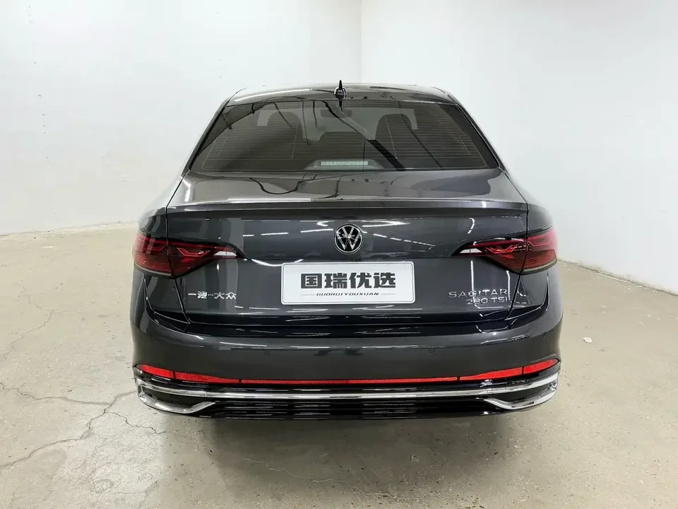 Volkswagen Sagitar Sagitar 2023 280TSI DSG Beyond Edition Plus 2022 — thumbnail 2