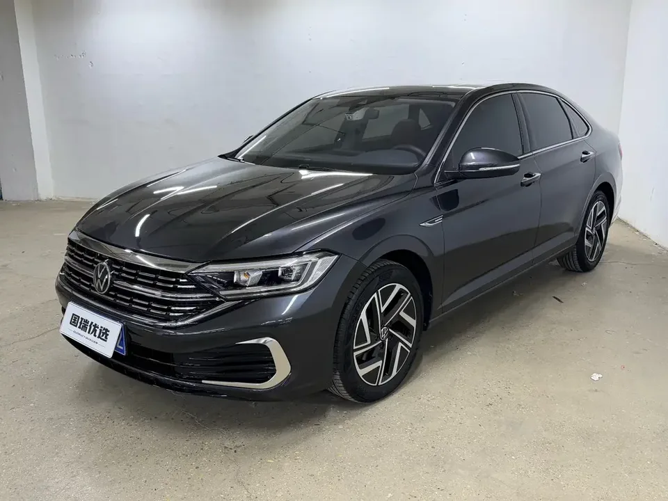 Volkswagen Sagitar Sagitar 2023 280TSI DSG Beyond Edition Plus 2022 — photo 1, buy with delivery to Moscow