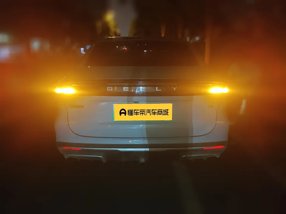 Geely Galaxy L6 Galaxy L6 2024 Longteng version 1.5T DHT 125km PLUS 2024 — thumbnail 2