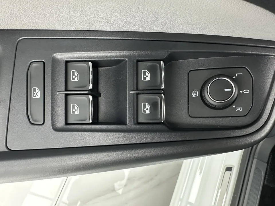 Volkswagen Bora Bora 2023 280TSI DSG Premium Edition 2023 — thumbnail 5