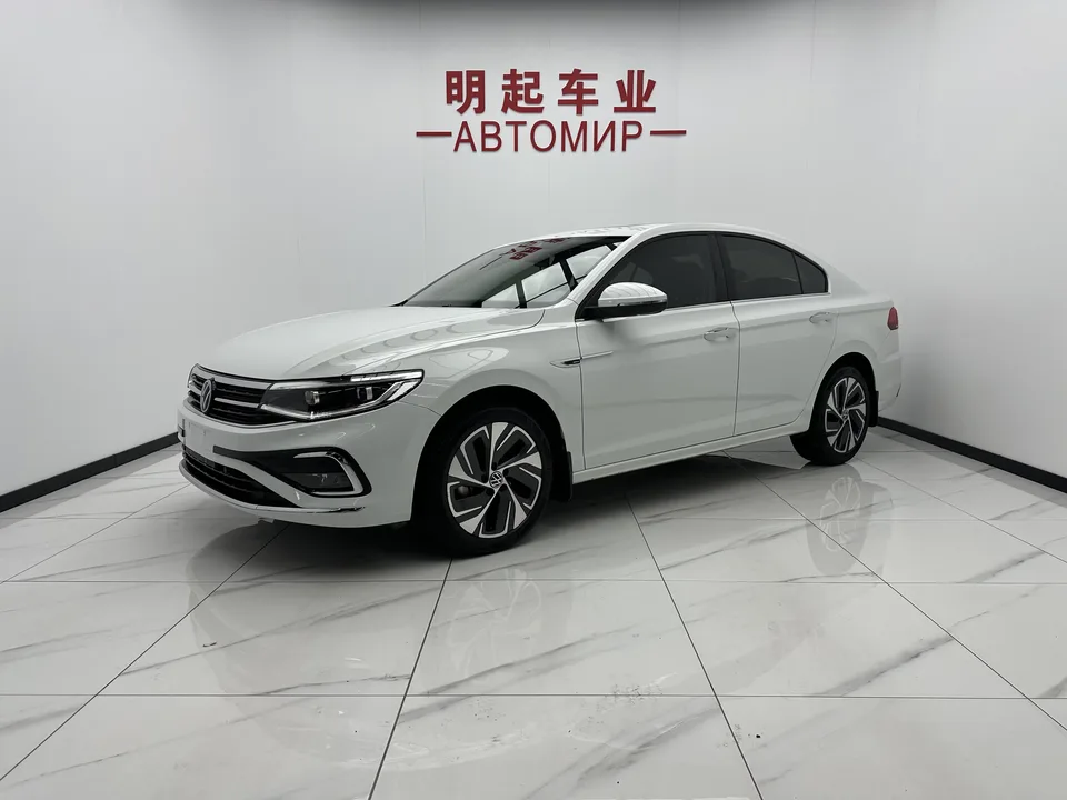 Volkswagen Bora Bora 2023 280TSI DSG Premium Edition 2023 — photo 1, buy with delivery to Moscow