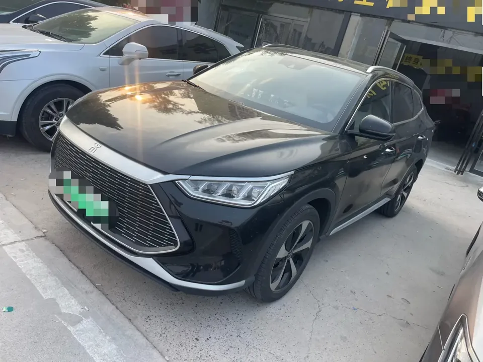 BYD Song PLUS DM Song PLUS DM 2021 DM-i 110KM 2WD Flagship PLUS 2022 — photo 1, buy with delivery to Moscow