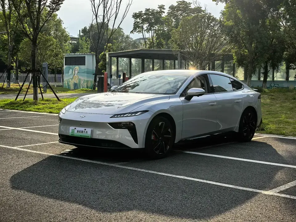 Dongfeng YiPai 007 Yipai 007 2024 Pure Electric 540 4WD Max Edition 2024 — photo 1, buy with delivery to Moscow