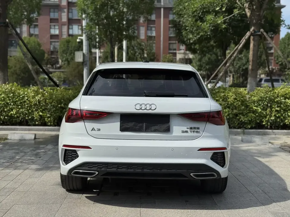 Audi A3 Audi A3 2022 Sportback 35 TFSI Stylish and sporty 2022 — миниатюра 2
