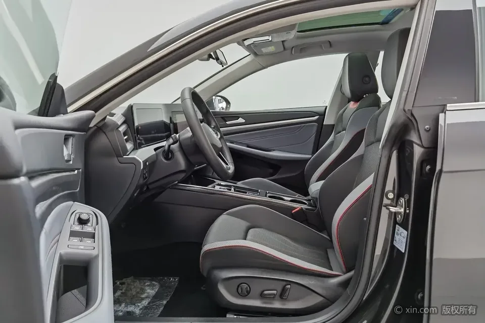 Volkswagen Lamando Lingdu 2023 Lingdu L 280TSI DSG Hot Edition 2023 — thumbnail 5