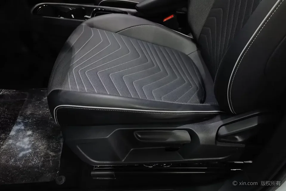 Volkswagen ID.3 Volkswagen ID.3 2023 Upgraded Pure Smart Edition 2023 — thumbnail 5