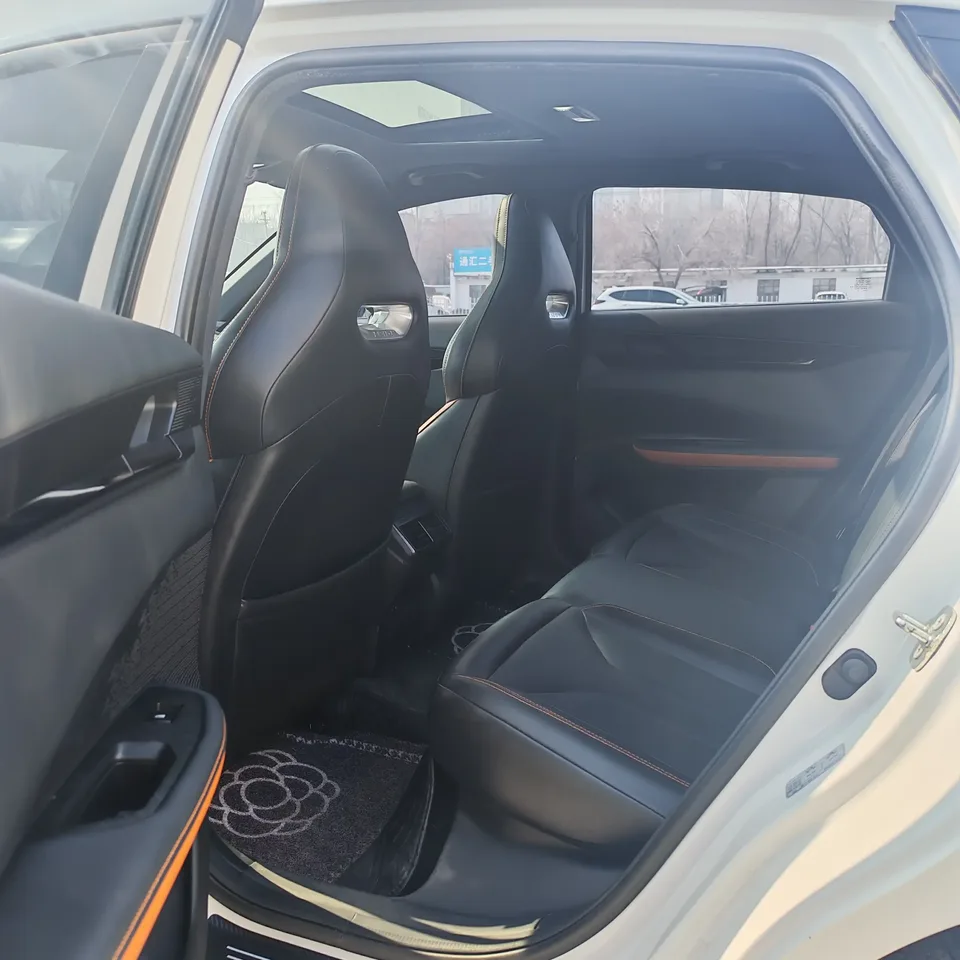 Changan UNI-V Changan UNI-V 2023 1.5T Premium 2023 — миниатюра 3