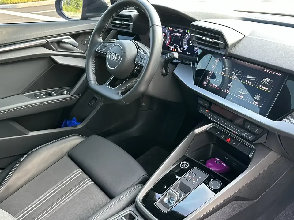 Audi A3 Audi A3 2022 Sportback 35 TFSI Stylish and sporty 2023 — thumbnail 4