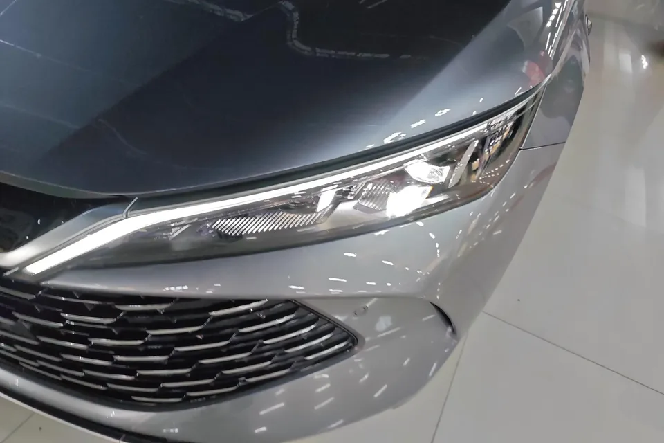 BYD Qin L DM Qin L DM 2025 Intelligent Driving Edition DM-i 80KM Leading Edition 2025 — thumbnail 2