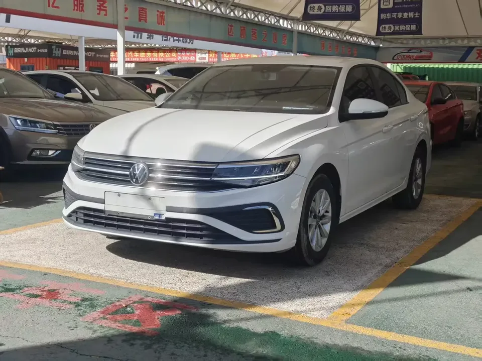 Volkswagen Bora Bora 2023 200TSI DSG Free Travel Edition 2023 — photo 1, buy with delivery to Moscow