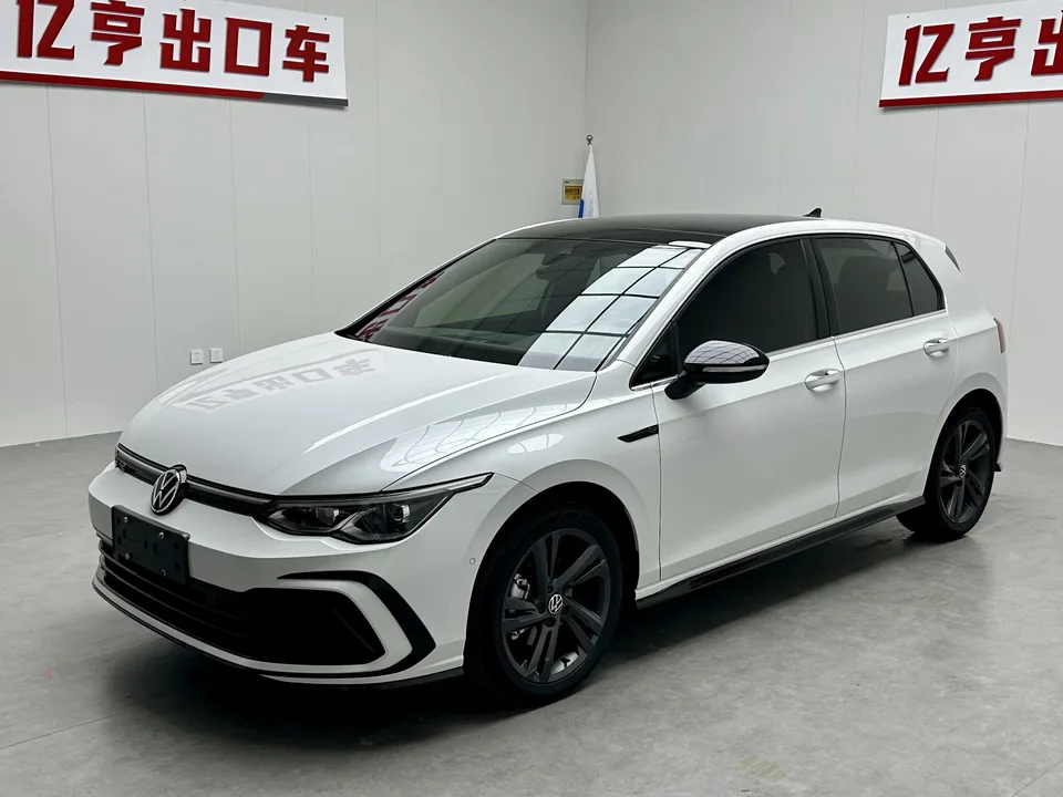 Volkswagen Golf golf 2022 280TSI DSG R-Line 2022 — фото 1, купить с доставкой в Москву