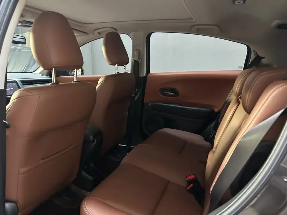 Honda VEZEL Binzhi 2022 1.5L CVT Elite Smart Edition 2022 — thumbnail 4