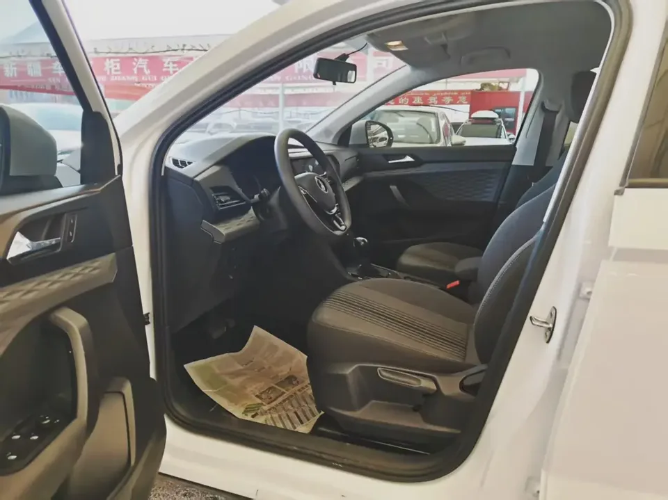 Volkswagen Tharu tuyue 2021 280TSI 2WD Comfort Edition 2022 — thumbnail 5