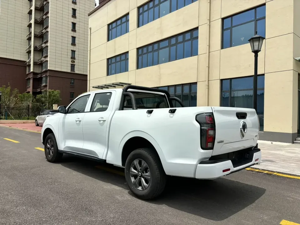 Great Wall Poer gun 2023 Commercial Version 2.0T Gasoline Automatic Two-Wheel Drive Elite Model GW4C20B 2024 — thumbnail 4