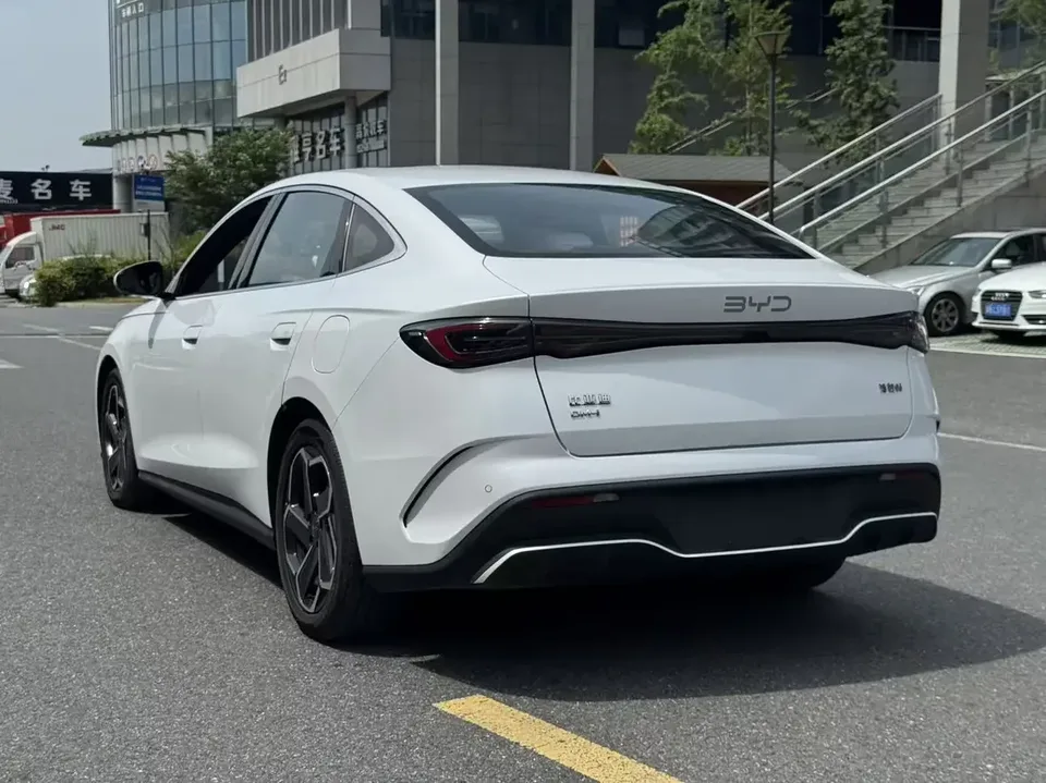 BYD Seal 06DM Seal 06DM 2024 DM-i 120KM Flagship 2024 — thumbnail 4