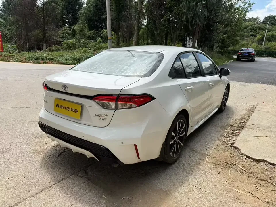 Toyota Levin Lei Ling 2022 185T CVT Sports Edition 2022 — thumbnail 2