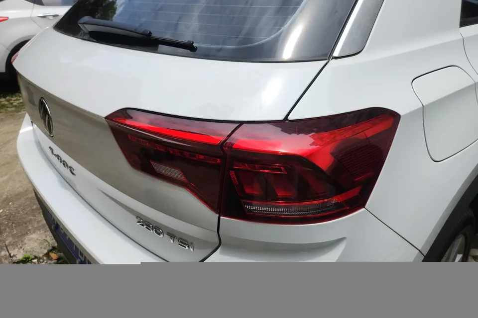 Volkswagen T-Roc TANG 2022 280TSI DSG 2WD Elite PLUS 2022 — thumbnail 2