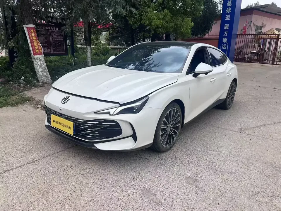 MG 7 MG7 2023 1.5T DCT Comfort Edition 2024 — photo 1, buy with delivery to Moscow