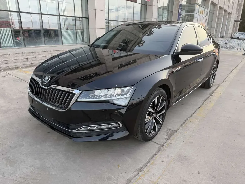 Skoda Superb Speedy 2023 Modified TSI280 DSG Premium Edition 2023 — photo 1, buy with delivery to Moscow