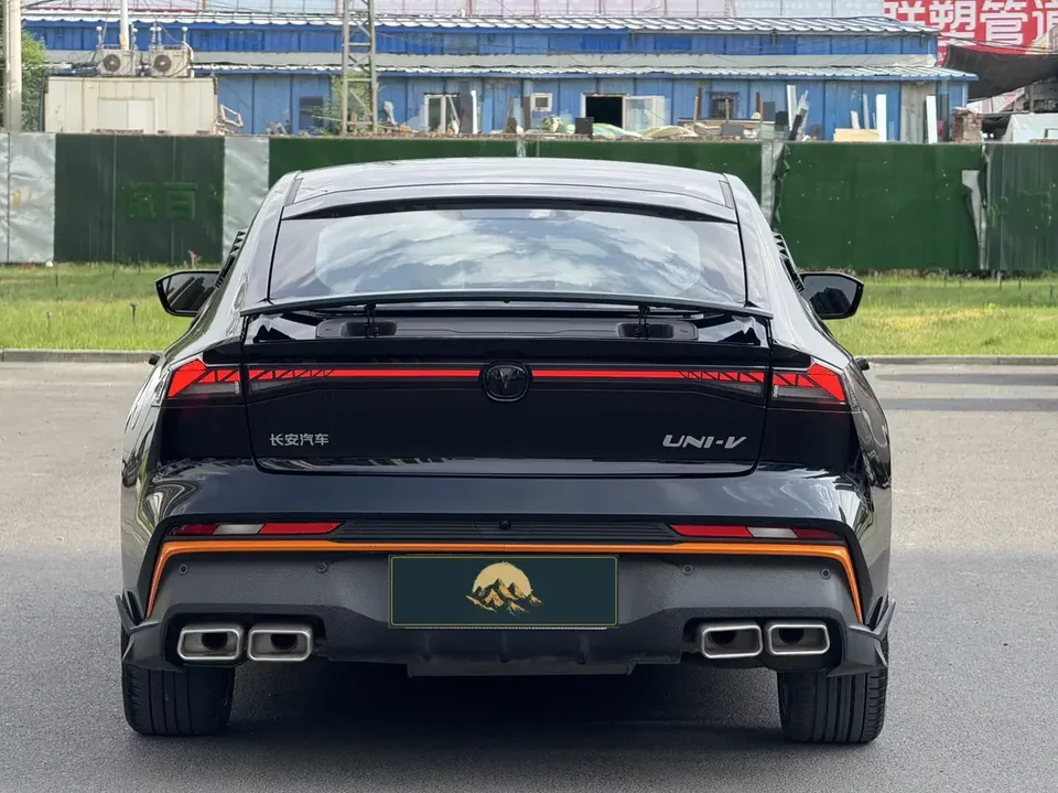 Changan UNI-V Changan UNI-V 2024 1.5T Premium Sports 2025 — thumbnail 2