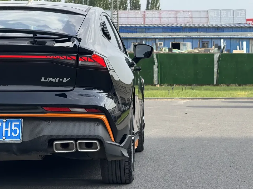 Changan UNI-V Changan UNI-V 2024 1.5T Premium Sports 2025 — thumbnail 3