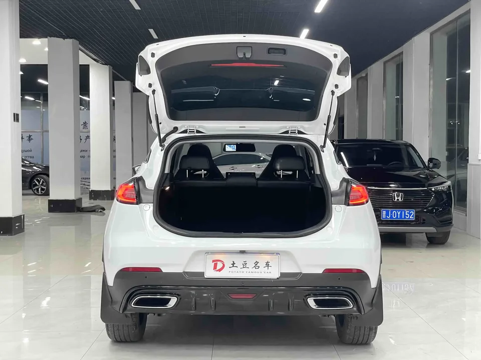 Geely Emgrand S Emgrand S 2022 1.4T CVT Crossover Player Edition 2022 — thumbnail 3