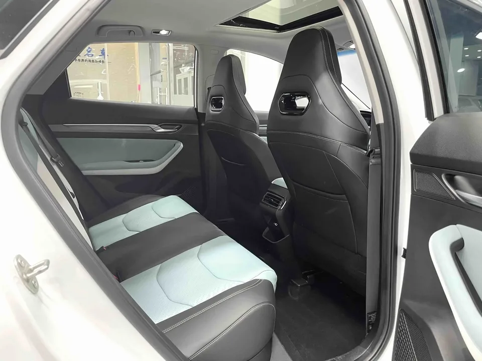 Geely Emgrand S Emgrand S 2022 1.4T CVT Crossover Player Edition 2022 — thumbnail 5