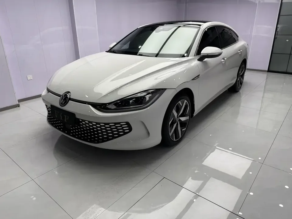 Volkswagen Lamando Lingdu 2022 Lingdu L 280TSI DSG Cool Edition 2022 — photo 1, buy with delivery to Moscow