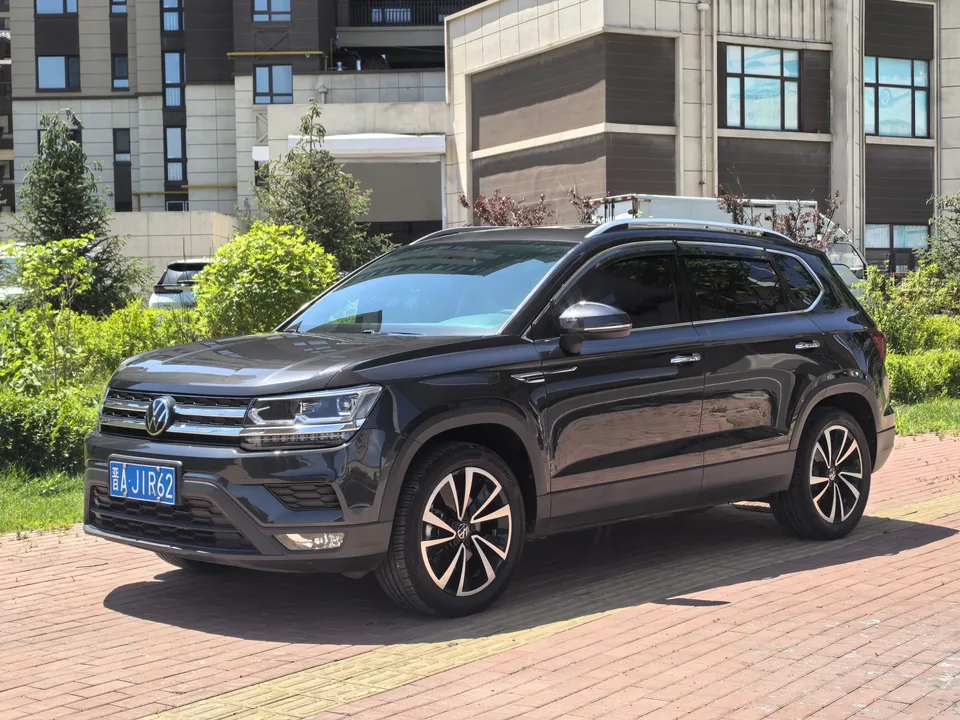 Volkswagen Tharu tuyue 2022 280TSI 2WD Deluxe Edition 2022 — photo 1, buy with delivery to Moscow