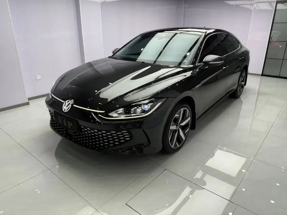 Volkswagen Lamando Lingdu 2022 Lingdu L 280TSI DSG Cool Edition 2023 — photo 1, buy with delivery to Moscow