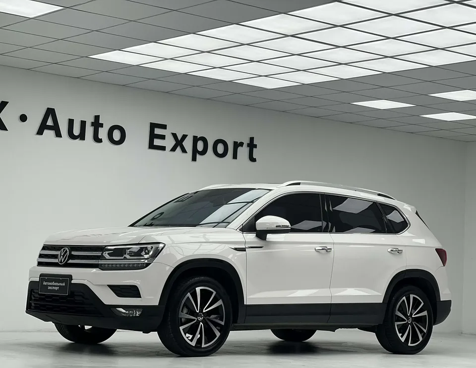 Volkswagen Tharu tuyue 2022 280TSI 2WD Deluxe Edition 2022 — thumbnail 3