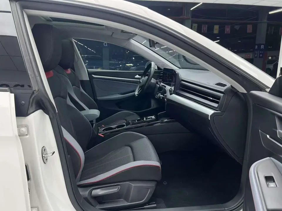Volkswagen Lamando Lingdu 2023 Lingdu L 280TSI DSG Hot Edition 2023 — thumbnail 5