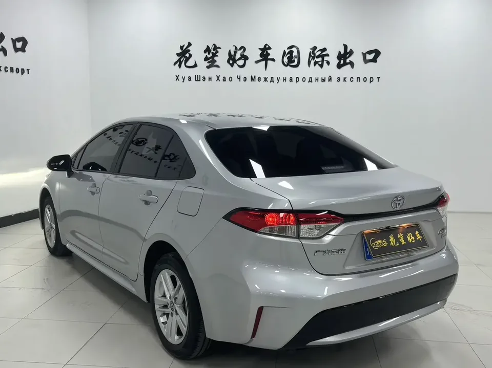 Toyota Levin Lei Ling 2021 185T CVT Deluxe Edition 2022 — thumbnail 2