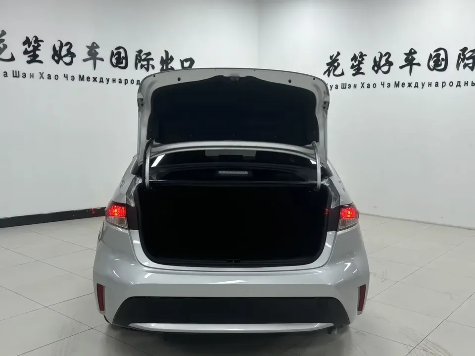 Toyota Levin Lei Ling 2021 185T CVT Deluxe Edition 2022 — thumbnail 3