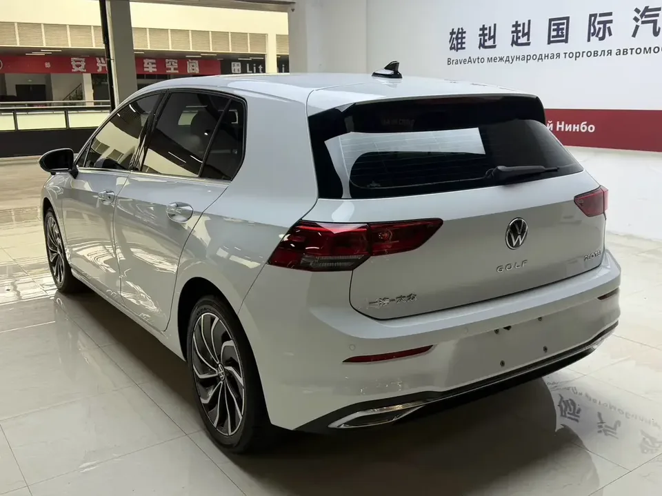 Volkswagen Golf golf 2021 280TSI DSG R-Line 2023 — миниатюра 2