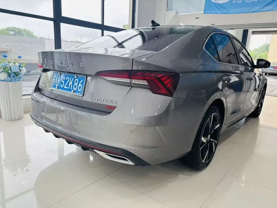 Skoda Octavia Octavia 2022 PRO TSI280 DSG Premium Edition 2023 — thumbnail 2