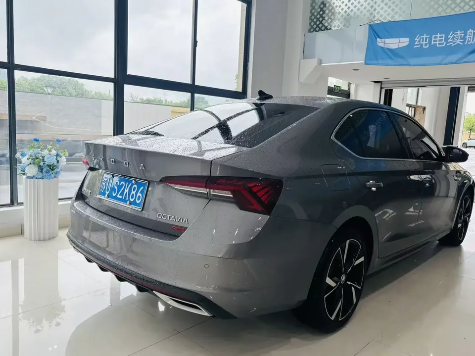 Skoda Octavia Octavia 2022 PRO TSI280 DSG Premium Edition 2023 — thumbnail 3