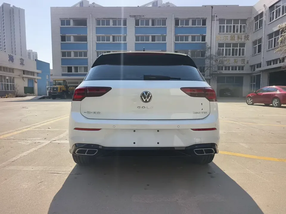Volkswagen Golf golf 2023 280TSI DSG R-Line Lite 2022 — миниатюра 2