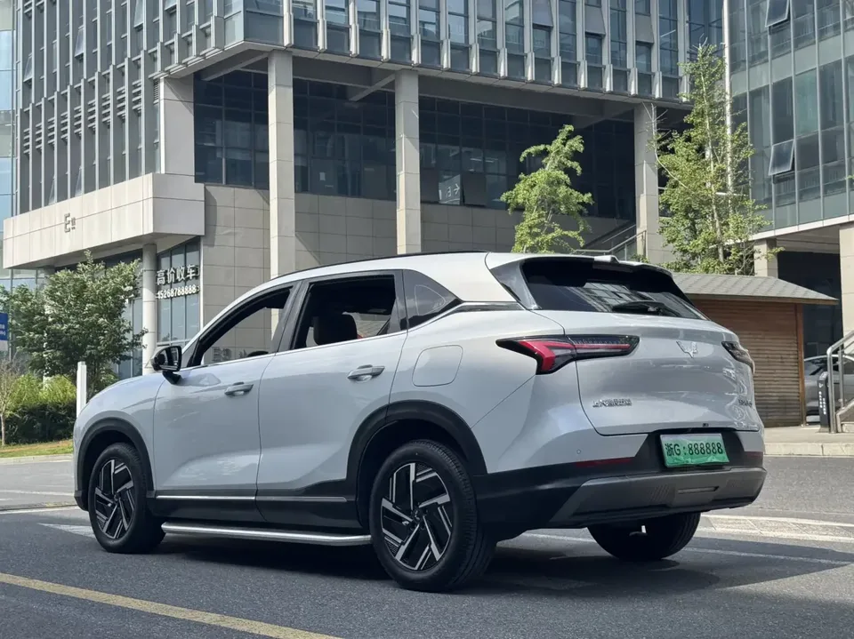 Wuling Starlight S PHEV Wuling Starlight S PHEV 2024 130km Flagship 2025 — thumbnail 4