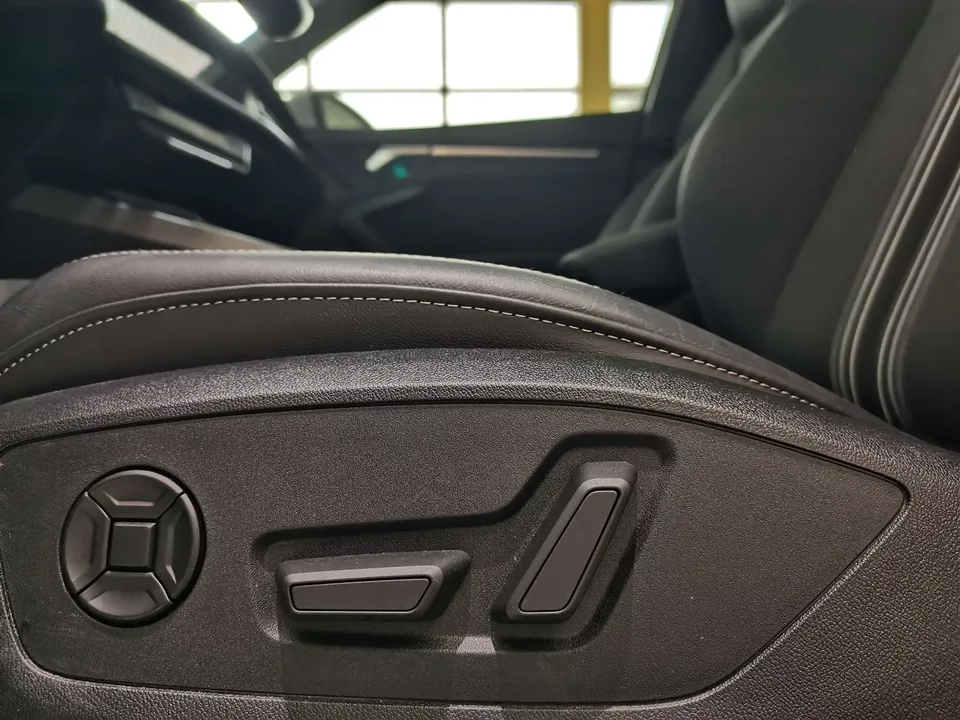 Audi A3 Audi A3 2022 Sportback 35 TFSI Stylish and sporty 2022 — thumbnail 4