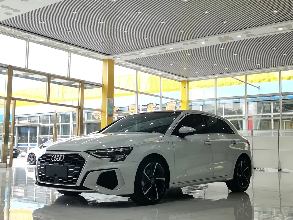 Audi A3 Audi A3 2022 Sportback 35 TFSI Stylish and sporty 2022 — photo 1, buy with delivery to Moscow